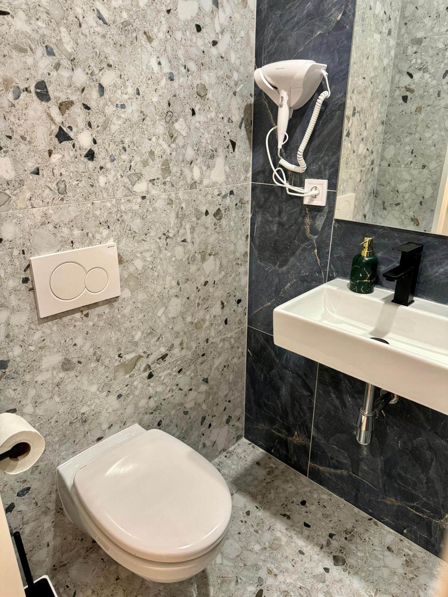 Zitna Downtown Apartments 布拉格 外观 照片